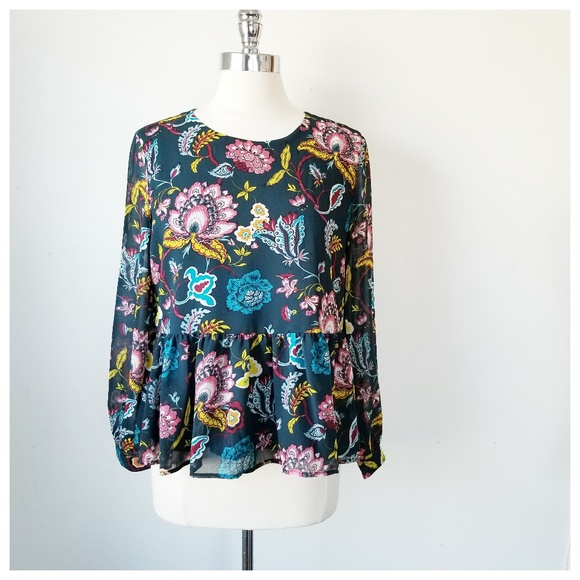 LOFT Tops - LOFT Floral Blouse Petite SIZE M